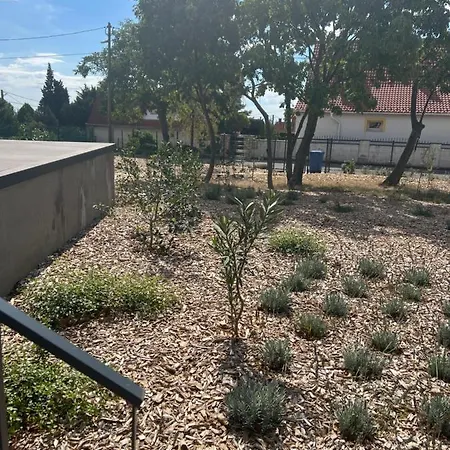 Appartamento Vidám Kisház A Mecsek Lejtőin, A Város Felett