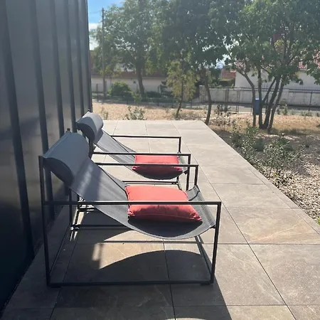 Appartamento Vidám Kisház A Mecsek Lejtőin, A Város Felett *